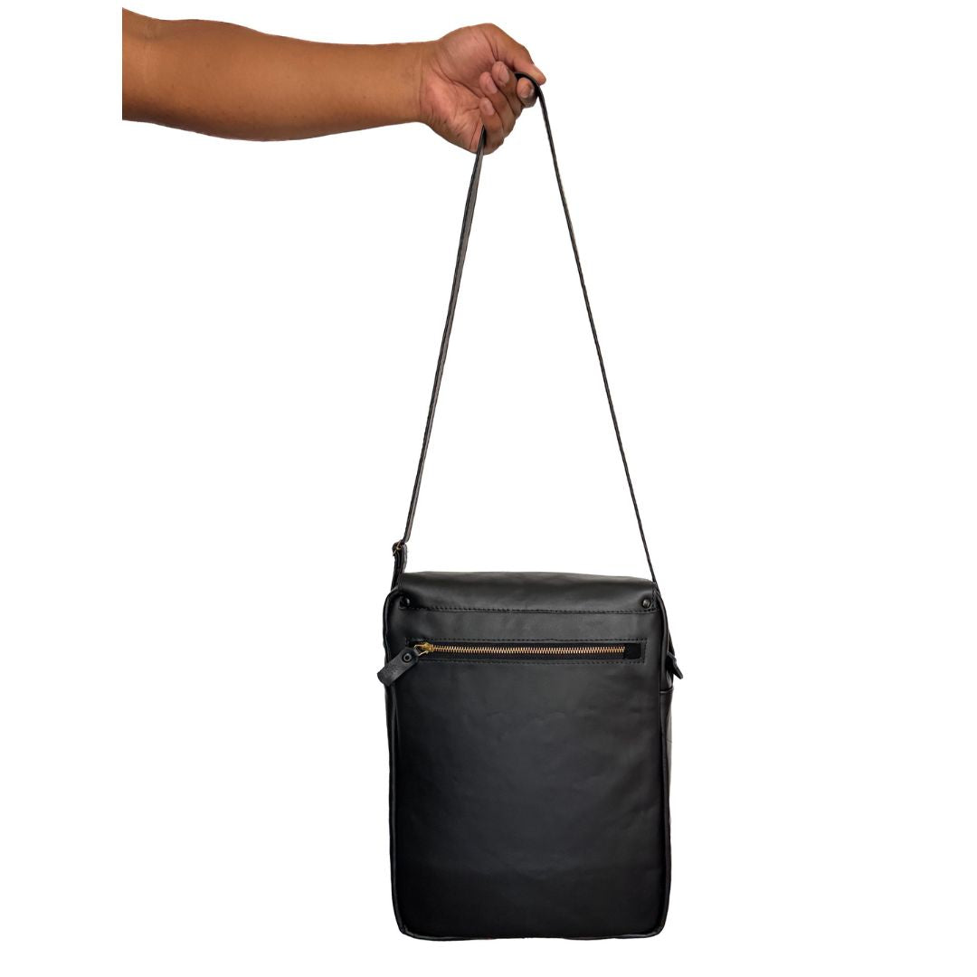 Bolso Cruzado de Cuero — “Aliado Urbano”
