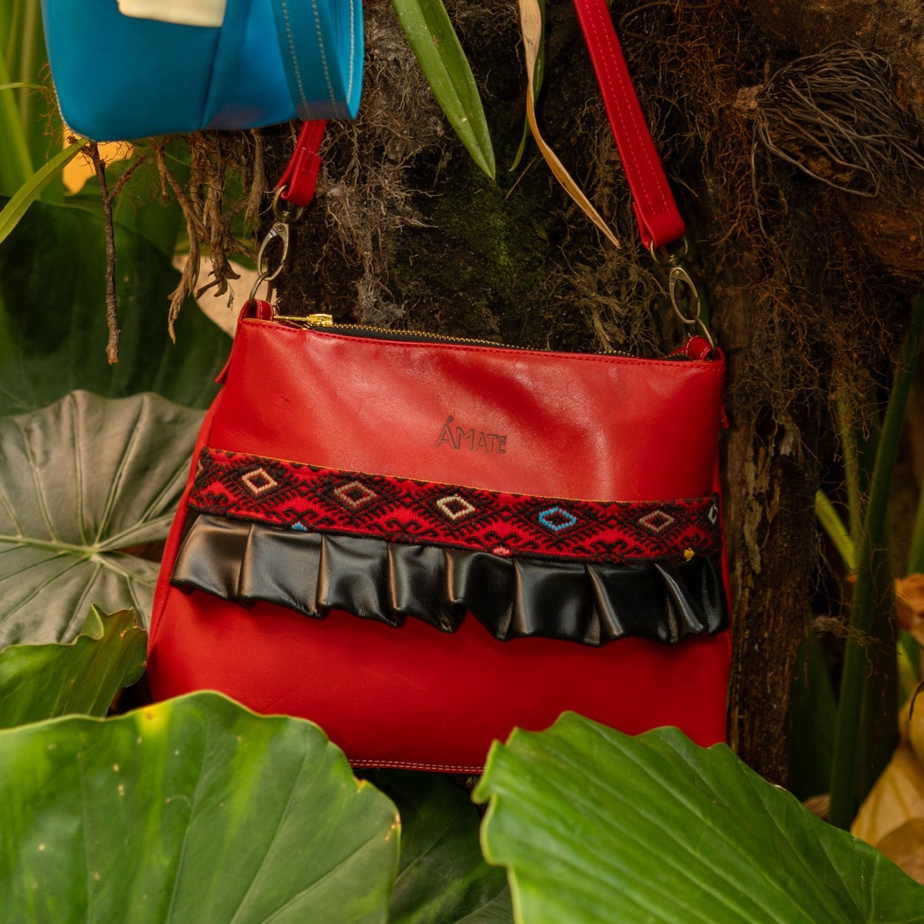 Bolso mini tote roja con negra Larrainzar