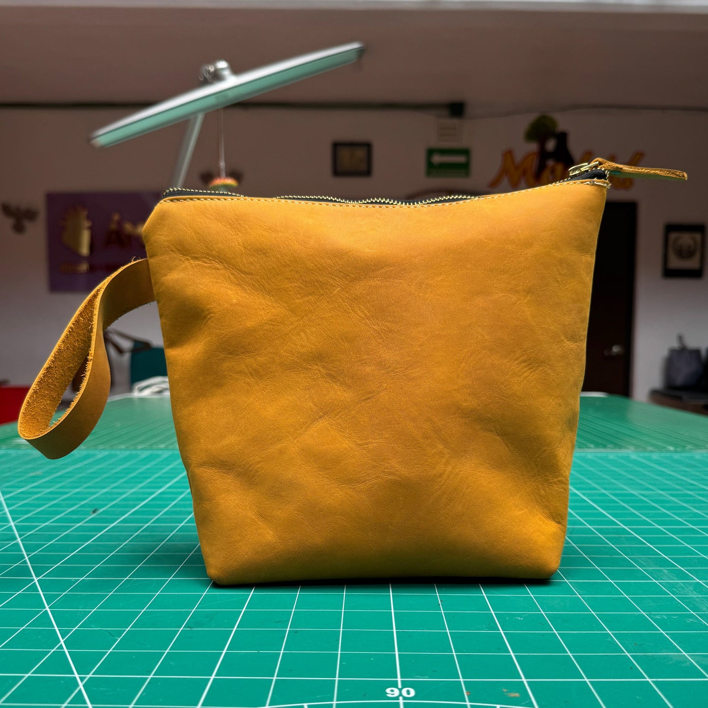 Organizador de cuero café con textil chiapaneco – NUCU Sol