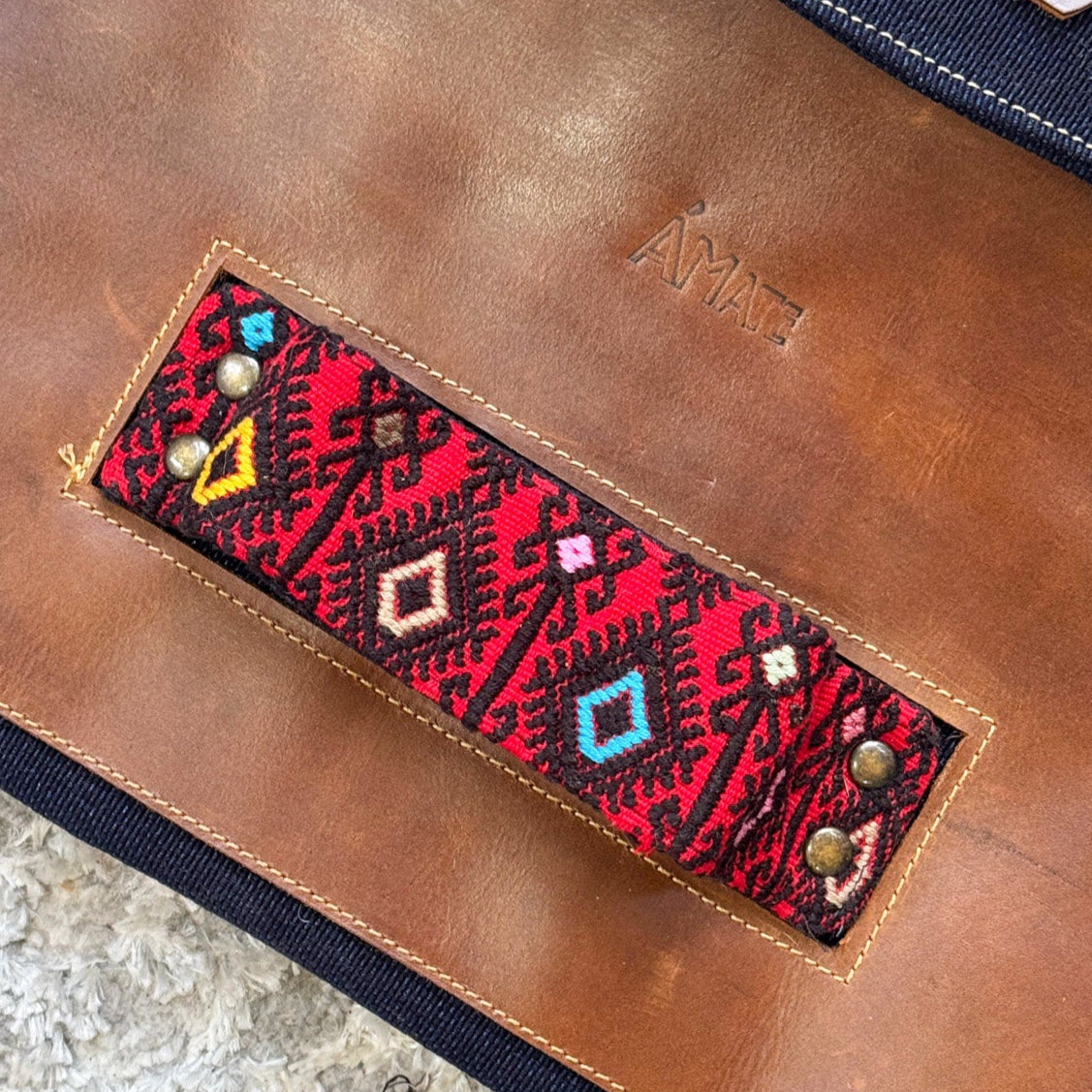 Maletín para Laptop “Raíz Textil”