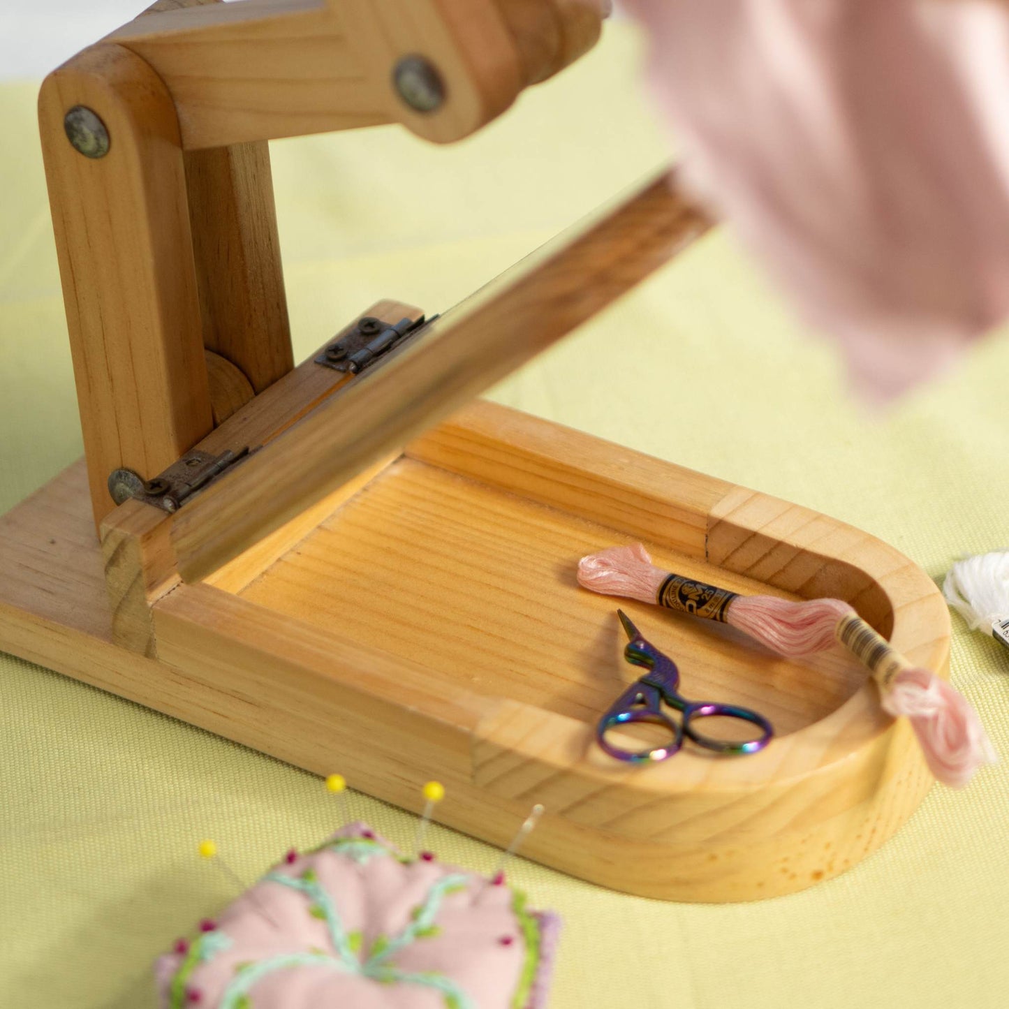 Bastidor para bordado con caja