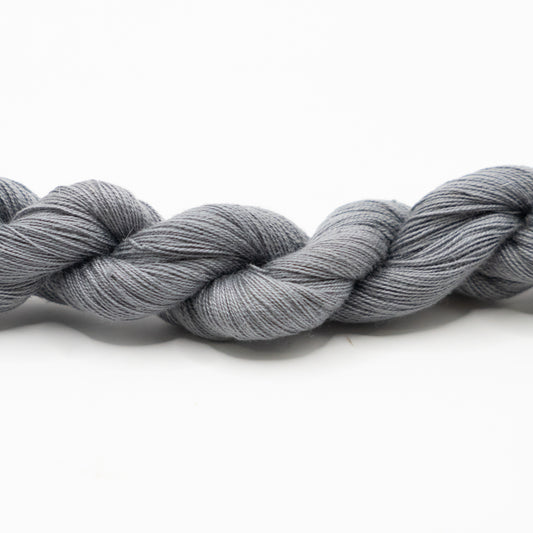 Hilo mercerizado Gris (Tiras de 130 cm)