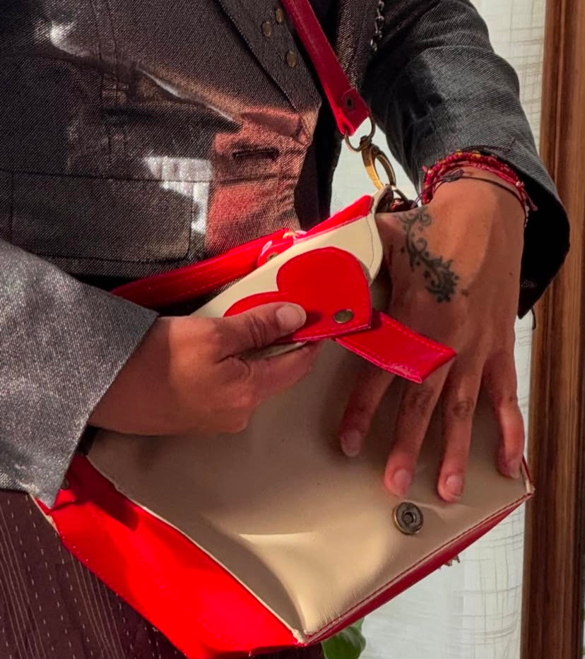 Bolso de corazones